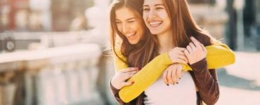 r Two Best Friends Play